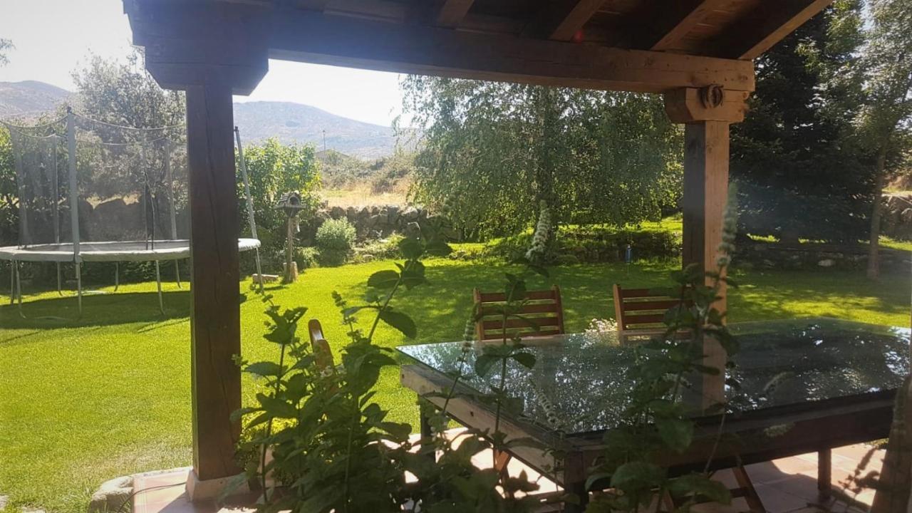 Preciosa Casa Lobos, Aislada E Independiente Otero de Herreros Ngoại thất bức ảnh